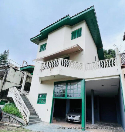 Foto do imóvel Casa de Condomínio com 3 Quartos à Venda, 376 m² em Chácara Pavoeiro - Cotia