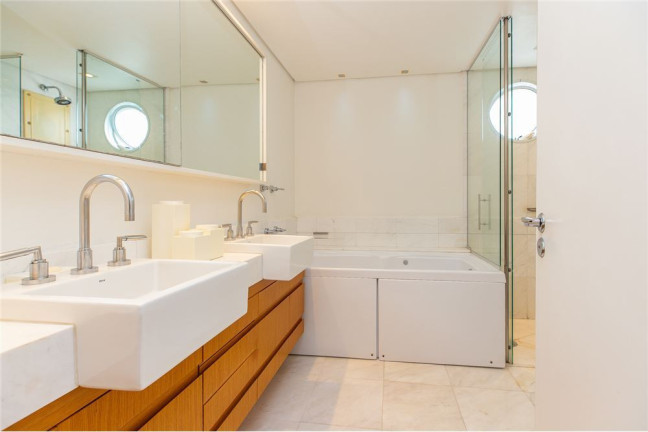 Imagem Apartamento com 3 Quartos à Venda, 198 m² em Vila Nova Conceição - São Paulo Imagem Apartamento com 3 Quartos à Venda, 198 m² em Vila Nova Conceição - São Paulo