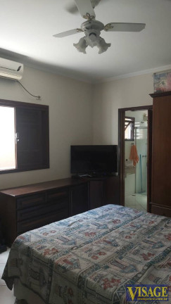 Imagem Casa com 3 Quartos à Venda, em Jd. St. Maria - Jacareí Imagem Casa com 3 Quartos à Venda, em Jd. St. Maria - Jacareí
