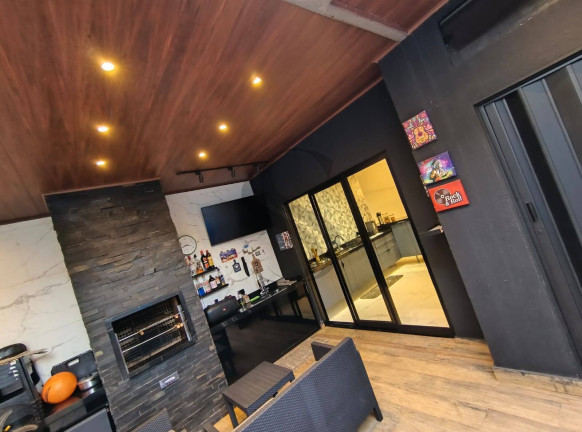 Imagem Casa com 2 Quartos à Venda, 160 m² em Horto Florestal - Sorocaba Imagem Casa com 2 Quartos à Venda, 160 m² em Horto Florestal - Sorocaba