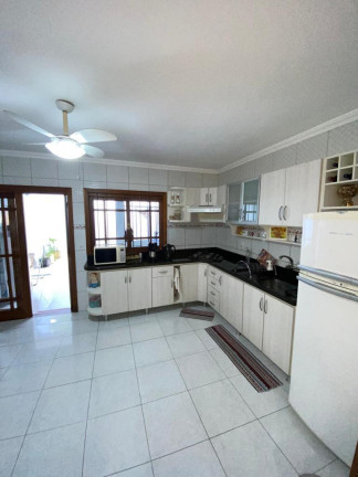 Imagem Casa com 2 Quartos à Venda, 170 m² em Sarandi - Porto Alegre