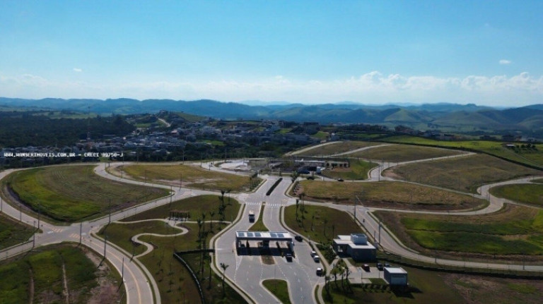 Terreno em Condomínio à Venda, 330 m² em Urbanova - São José Dos Campos