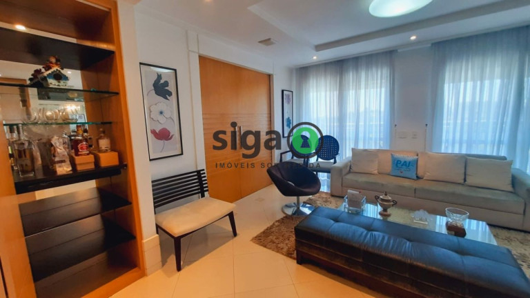 Apartamento com 3 Quartos à Venda ou Locação, 173 m² em Panamby - São Paulo