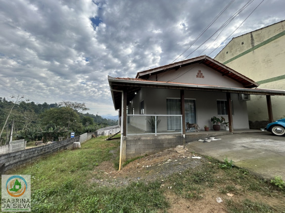 Imagem Casa com 3 Quartos à Venda, 196 m² em Escola Agrícola - Blumenau Imagem Casa com 3 Quartos à Venda, 196 m² em Escola Agrícola - Blumenau