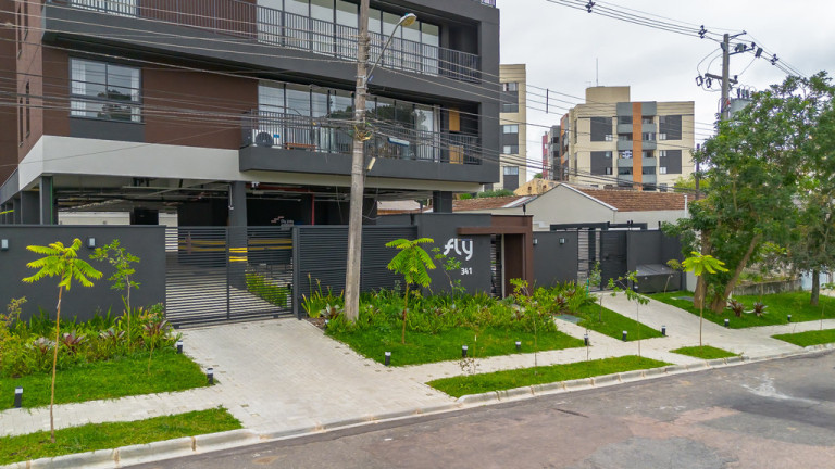Imagem Apartamento com 2 Quartos à Venda, 72 m² em Cabral - Curitiba