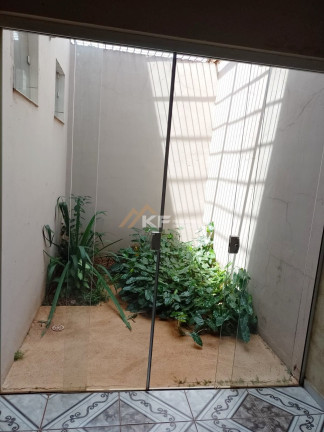 Imagem Sobrado com 3 Quartos à Venda, 160 m² em Jardim Santa Cruz - Serrana
