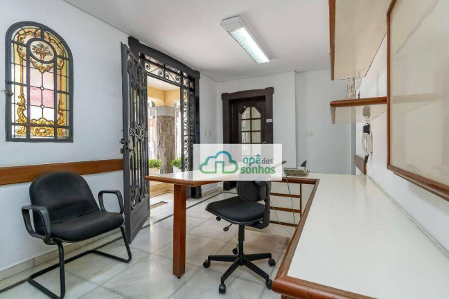 Imagem Casa com 12 Quartos à Venda, 520 m² em Pacaembu - São Paulo Imagem Casa com 12 Quartos à Venda, 520 m² em Pacaembu - São Paulo