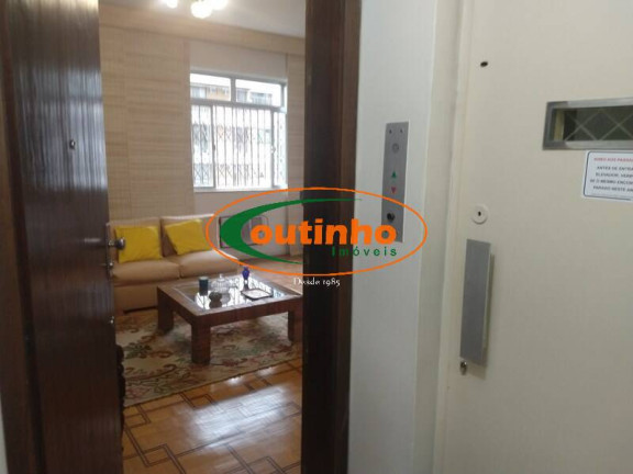 Imagem Apartamento com 4 Quartos à Venda, 180 m² em Tijuca - Rio De Janeiro Imagem Apartamento com 4 Quartos à Venda, 180 m² em Tijuca - Rio De Janeiro