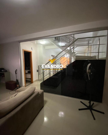 Imagem Casa com 4 Quartos à Venda, 190 m² em Santa Cruz - Cuiabá Imagem Casa com 4 Quartos à Venda, 190 m² em Santa Cruz - Cuiabá