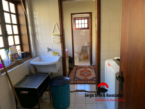 Imagem Casa com 4 Quartos para Alugar, em Alto Do Capivari - Campos Do Jordão Imagem Casa com 4 Quartos para Alugar, em Alto Do Capivari - Campos Do Jordão