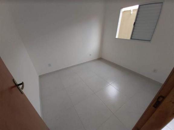Imagem Casa com 2 Quartos à Venda, 42 m² em Jardim Melvi - Praia Grande Imagem Casa com 2 Quartos à Venda, 42 m² em Jardim Melvi - Praia Grande