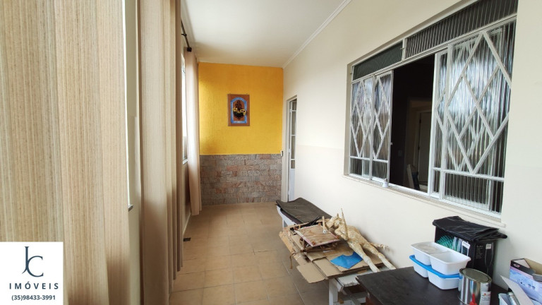 Imagem Casa com 3 Quartos à Venda, 178 m² em Centro - São Lourenço