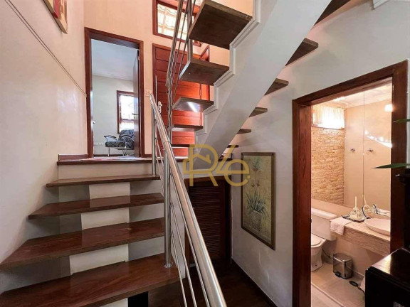 Imagem Casa com 4 Quartos à Venda, 308 m² em Fazendinha - Carapicuíba