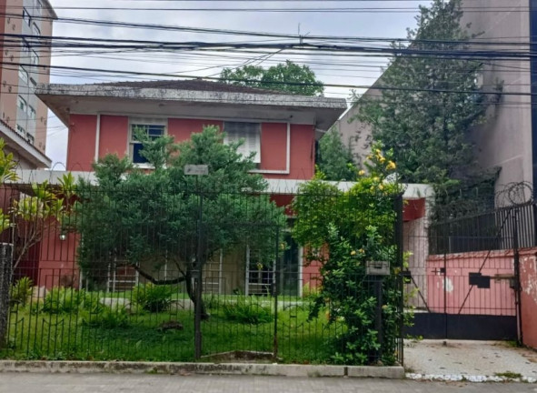 Casa para Alugar, 245 m² em Boqueirão - Santos