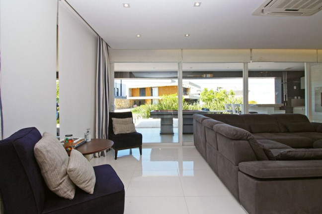 Imagem Casa de Condomínio com 4 Quartos à Venda, 341 m² em Vila Nova - Porto Alegre