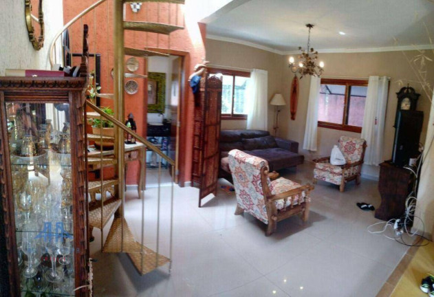 Imagem Casa com 2 Quartos à Venda, 180 m² em Rio Tavares - Florianópolis