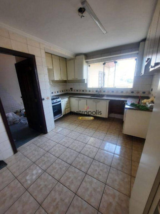 Imagem Sobrado com 3 Quartos para Alugar, 250 m² em Campestre - Santo André Imagem Sobrado com 3 Quartos para Alugar, 250 m² em Campestre - Santo André