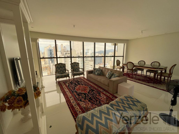 Imagem Apartamento com 3 Quartos à Venda, 130 m² em Centro - Balneário Camboriú Imagem Apartamento com 3 Quartos à Venda, 130 m² em Centro - Balneário Camboriú