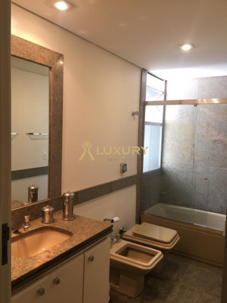 Imagem Imóvel com 3 Quartos à Venda, 161 m² em Lourdes - Belo Horizonte