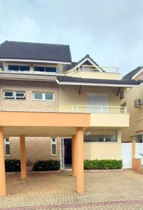 Casa com 4 Quartos à Venda, 230 m² em Peruíbe