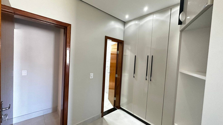 Sobrado com 3 Quartos à Venda, 149 m² em Bandeirante - Caldas Novas