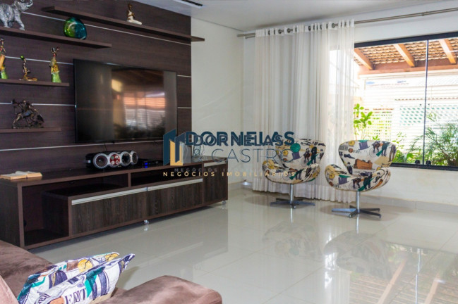 Imagem Casa com 4 Quartos à Venda, 416 m² em Guará I - Brasília Imagem Casa com 4 Quartos à Venda, 416 m² em Guará I - Brasília