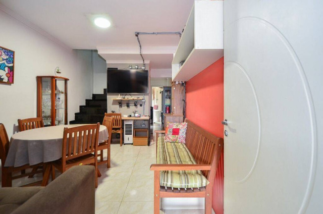 Imagem Casa com 2 Quartos à Venda, 57 m² em Jardim Piqueroby - São Paulo