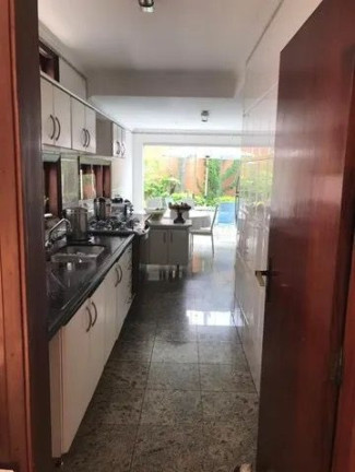 Imagem Casa com 4 Quartos à Venda, 300 m² em Alphaville - Santana De Parnaíba Imagem Casa com 4 Quartos à Venda, 300 m² em Alphaville - Santana De Parnaíba