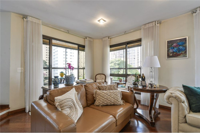 Imagem Apartamento com 3 Quartos à Venda, 193 m² em Moema - São Paulo