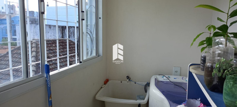 Imagem Imóvel com 9 Quartos à Venda, 380 m² em Centro - Santa Maria