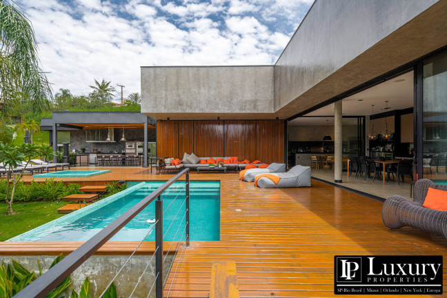 Casa de Condomínio com 3 Quartos à Venda,  em Jardim Primavera - Louveira