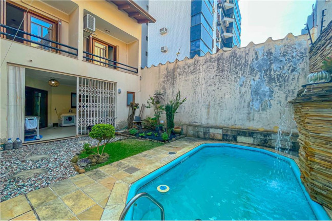 Imagem Casa com 3 Quartos à Venda, em Jardim Itu - Porto Alegre Imagem Casa com 3 Quartos à Venda, em Jardim Itu - Porto Alegre