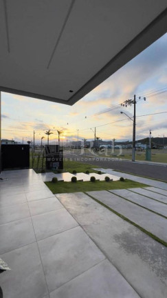 Imagem Apartamento com 3 Quartos à Venda, 245 m² em Santa Regina - Camboriú
