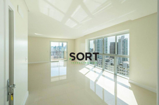 Imagem Apartamento com 4 Quartos à Venda, 146 m² em Centro - Balneário Camboriú Imagem Apartamento com 4 Quartos à Venda, 146 m² em Centro - Balneário Camboriú