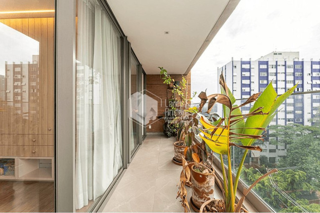 Apartamento com 2 Quartos à Venda, 118 m² em Cerqueira César - São Paulo