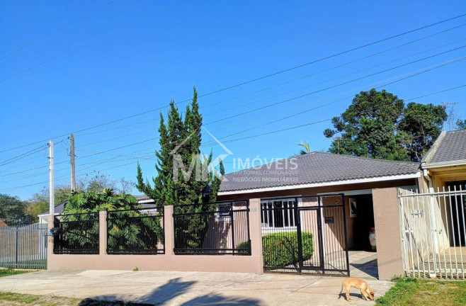 Casa com 4 Quartos à Venda,  em Jardim Santa Helena - Piraquara