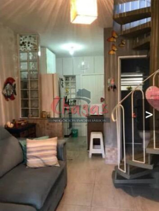 Imagem Sobrado com 1 Quarto à Venda, 51 m² em Massaguaçu - Caraguatatuba Imagem Sobrado com 1 Quarto à Venda, 51 m² em Massaguaçu - Caraguatatuba