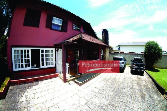 Imagem Casa com 3 Quartos à Venda,  em São Sebastião - Petrópolis