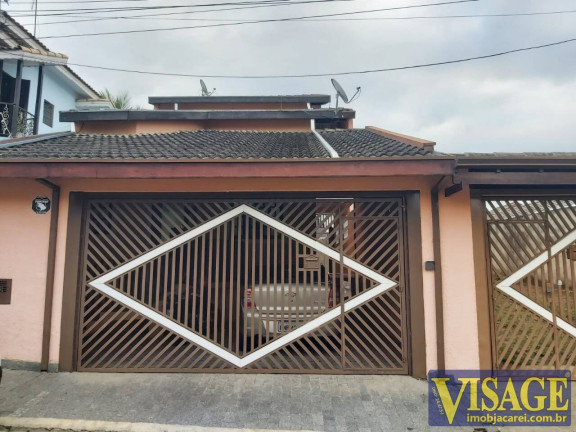Sobrado com 4 Quartos à Venda,  em Vila Branca I - Jacareí