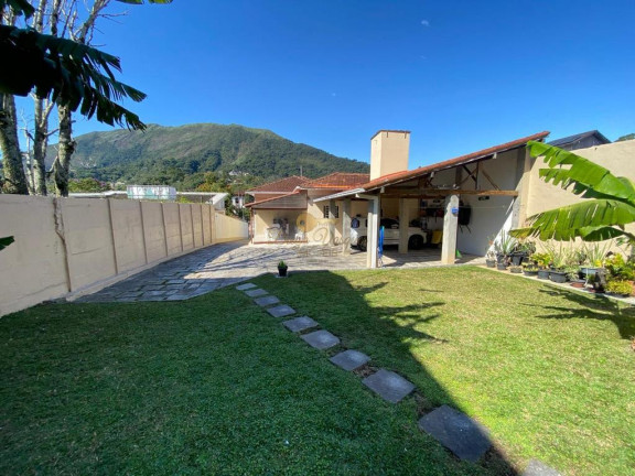 Imagem Casa com 4 Quartos à Venda, 246 m² em Alto - Teresópolis Imagem Casa com 4 Quartos à Venda, 246 m² em Alto - Teresópolis