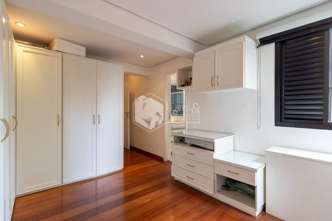 Imagem Apartamento com 3 Quartos à Venda, 190 m² em Aclimação - São Paulo Imagem Apartamento com 3 Quartos à Venda, 190 m² em Aclimação - São Paulo