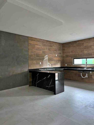 Imagem Casa com 4 Quartos à Venda, 200 m² em Urucunema - Eusébio Imagem Casa com 4 Quartos à Venda, 200 m² em Urucunema - Eusébio