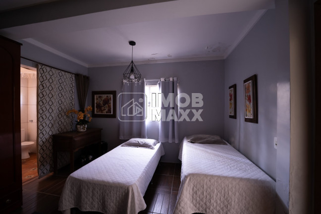 Imagem Casa com 3 Quartos à Venda, 210 m² em Setor Habitacional Arniqueira (águas Claras) - Brasília