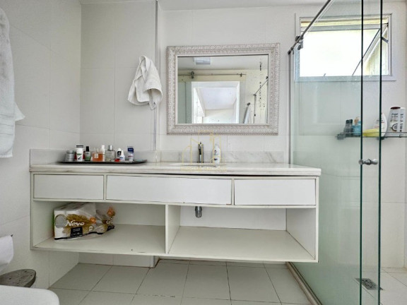 Imagem Imóvel com 3 Quartos à Venda, 166 m² em Jaguaribe - Salvador Imagem Imóvel com 3 Quartos à Venda, 166 m² em Jaguaribe - Salvador