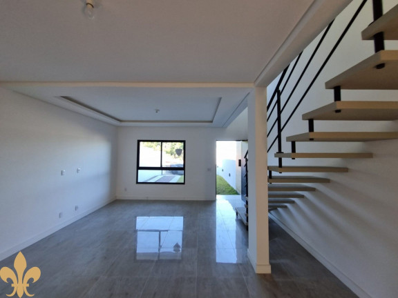Imagem Sobrado com 2 Quartos à Venda, 110 m² em Sertão Do Maruim - São José Imagem Sobrado com 2 Quartos à Venda, 110 m² em Sertão Do Maruim - São José
