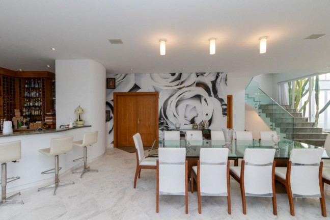 Imagem Casa com 5 Quartos à Venda, 621 m² em Santa Felicidade - Curitiba Imagem Casa com 5 Quartos à Venda, 621 m² em Santa Felicidade - Curitiba
