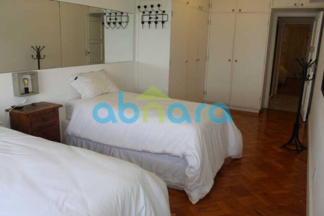 Imagem Apartamento com 3 Quartos à Venda, 180 m² em Copacabana - Rio De Janeiro Imagem Apartamento com 3 Quartos à Venda, 180 m² em Copacabana - Rio De Janeiro