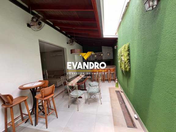 Imagem Casa com 3 Quartos à Venda, 169 m² em Santa Rosa - Cuiabá