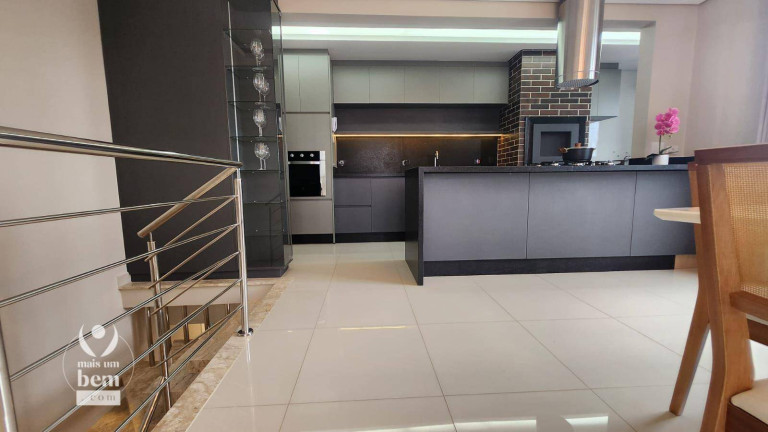 Imagem Cobertura com 3 Quartos à Venda, 154 m² em Vila Izabel - Curitiba Imagem Cobertura com 3 Quartos à Venda, 154 m² em Vila Izabel - Curitiba