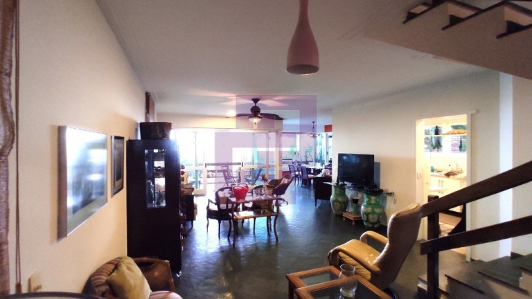 Imagem Sobrado com 4 Quartos à Venda, 808 m² em Enseada - Guarujá